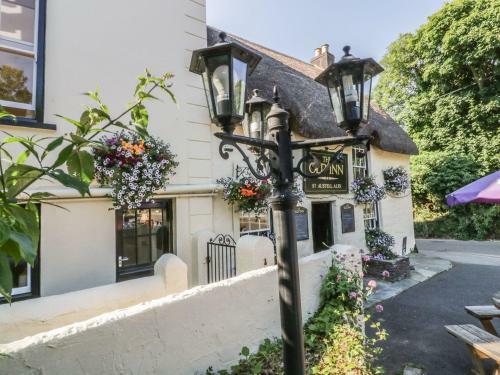 Polpeor, Helston