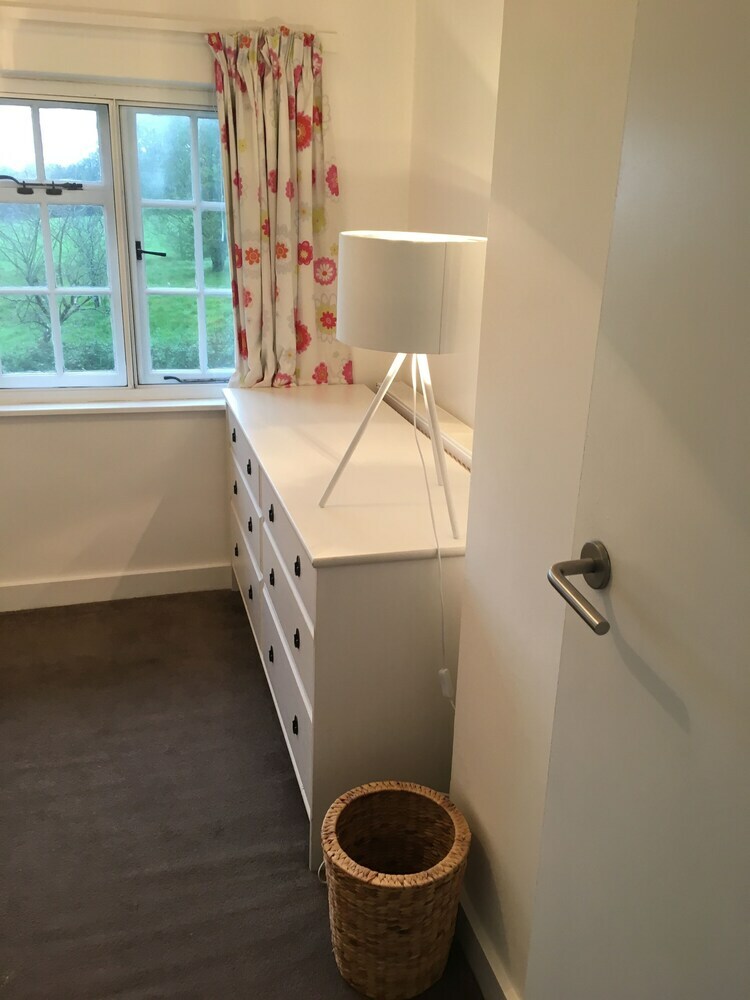 Danny Lodge - Three Bedroom Country Cottage