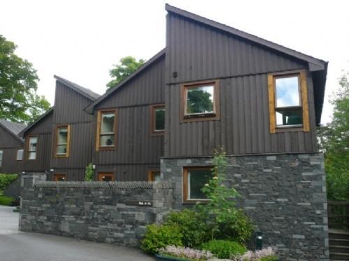16 Keswick Bridge
