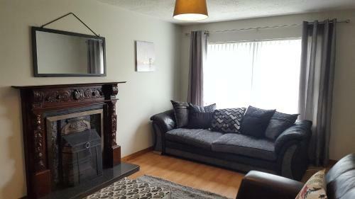 Laurelbrook Town House