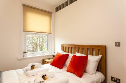 Apartamentos Redhill Garland- 1 Bed 1 Bath Self Contained Ground Floor Flat