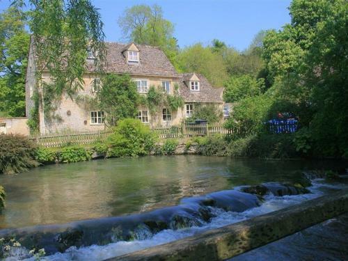 Mayfly Cottage, Cirencester