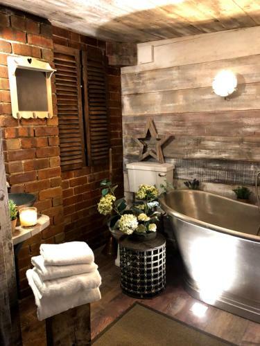 Cheshire Boutique Barns