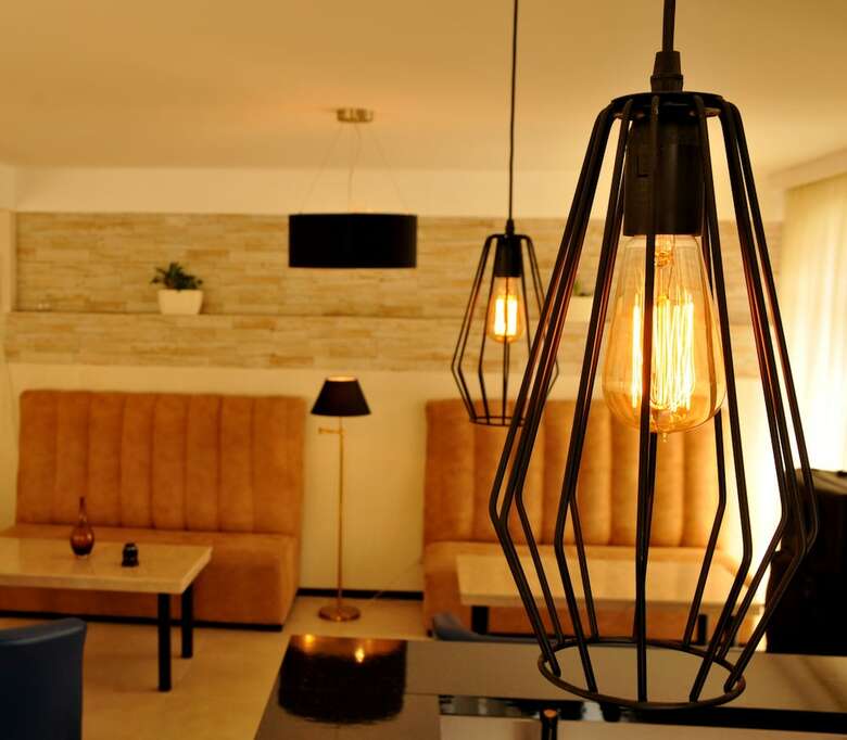 Hotel Bm Plaza