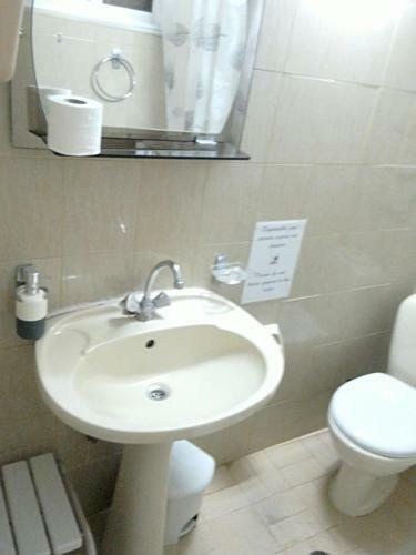 Artemis Apartments A3