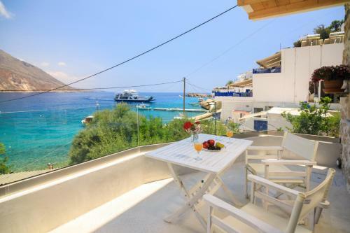 Molos Apartments