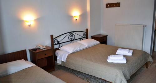Hostal Anixis Hotel