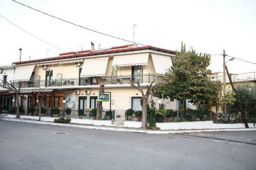 Hostal Anixis Hotel