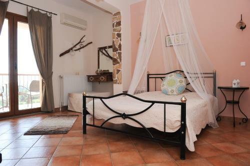 Hostal Guesthouse Kerkinitis