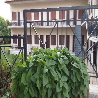 Avaton Hotel