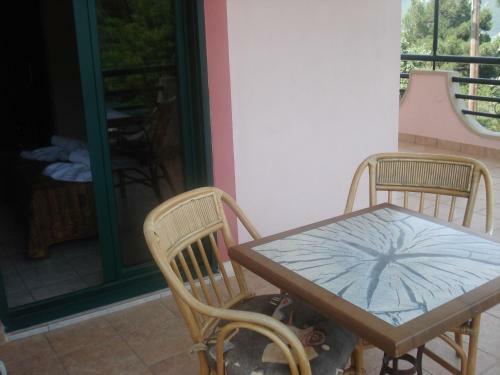 Hostal Apolis Hotel