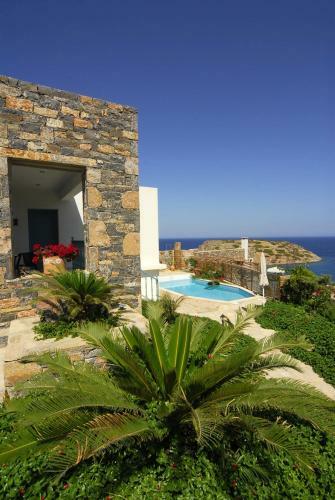 Mohlos Villas
