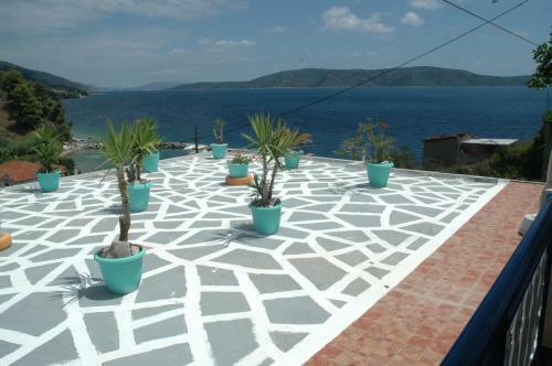 Agnanti Hotel