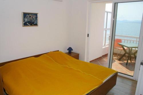 Apartments By The Sea Igrane, Makarska - 2680