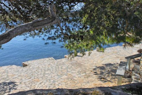 Apartments By The Sea Necujam, Solta - 11090