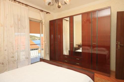 Apartments By The Sea Kali, Ugljan - 8203