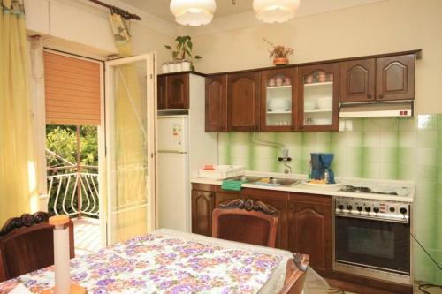Apartments By The Sea Kali, Ugljan - 8203