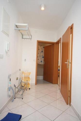 Apartments With A Parking Space Mandre, Pag - 6415