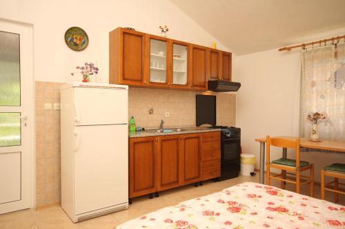 Apartments By The Sea Luka, Dugi Otok - 8151