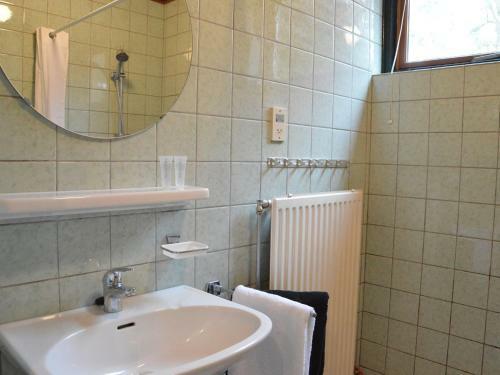 Cosy Holiday Home In Stramproy Amid The Forest