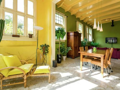 Spacious Villa In Sint Jacobiparochie Near Sea