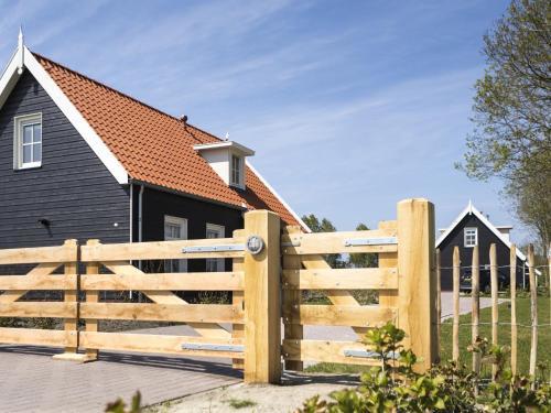 Rustic Holiday Home In Wissenkerke With Garden