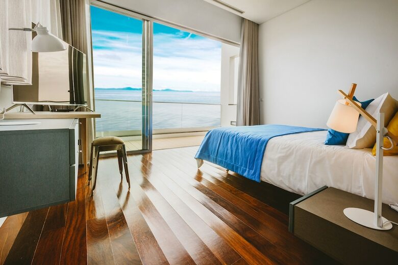 Villa Carlota By Holiday Rental Management