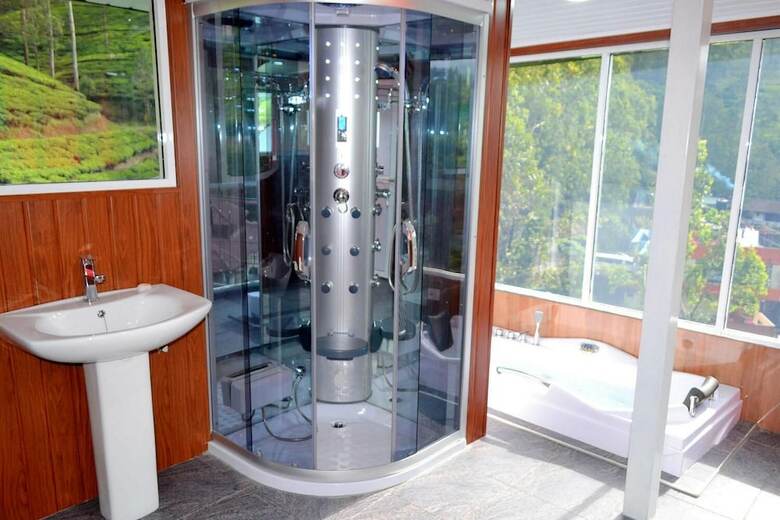 Hotel Dam House