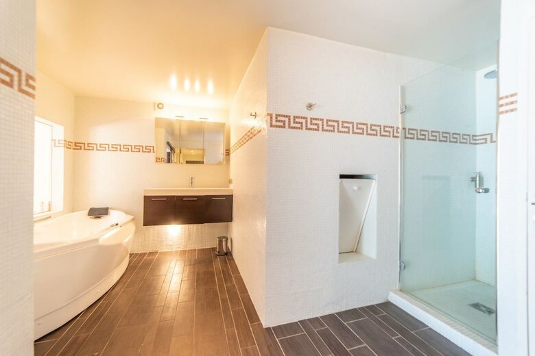 Le Clos Grenadine Splendid Villa Luxury Lake View