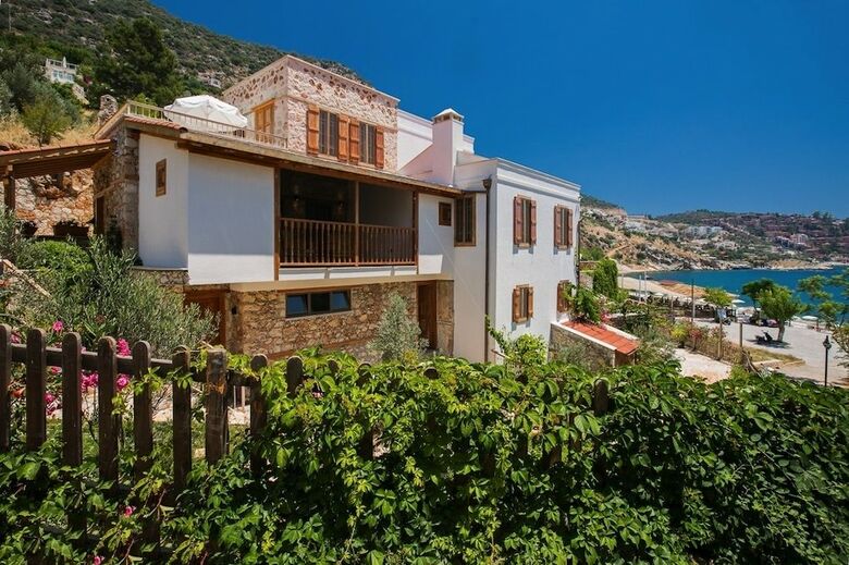 Hotel Pier House