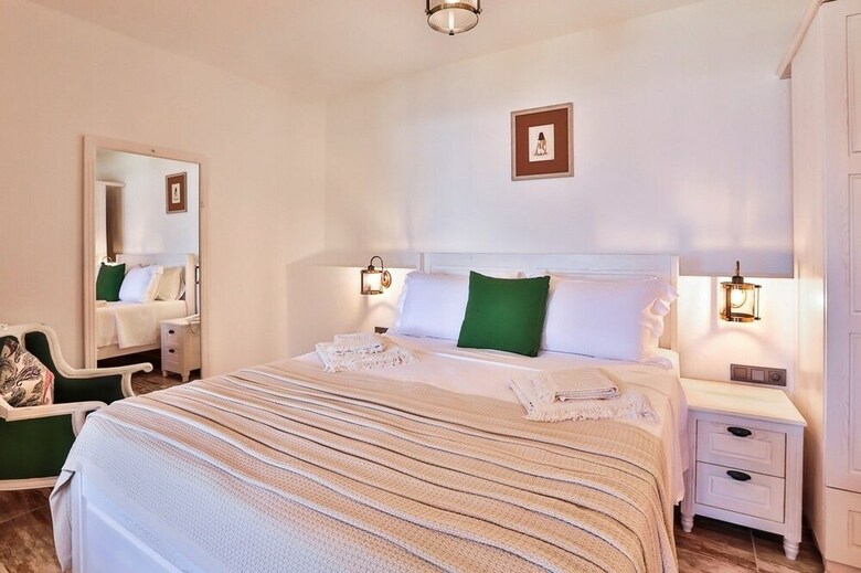 Hotel Pier House