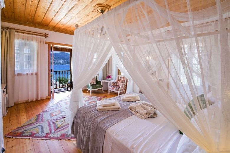 Hotel Pier House