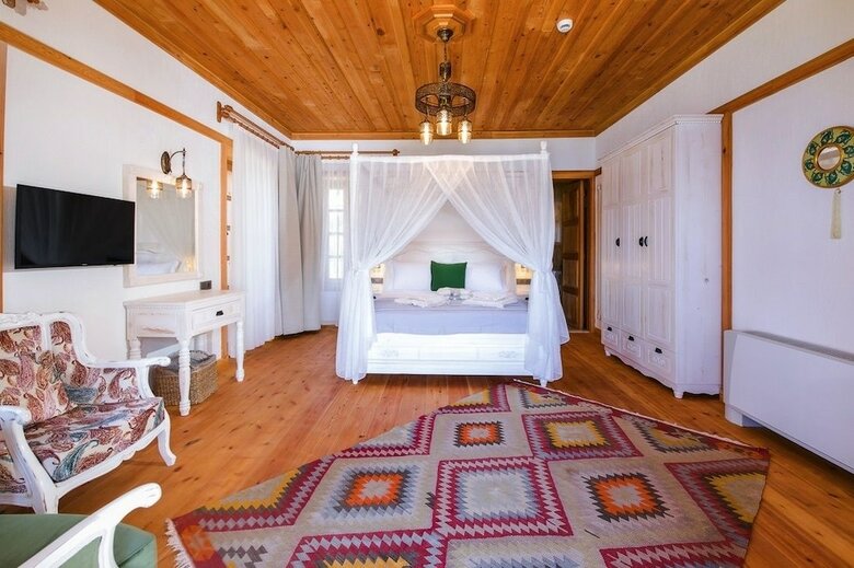 Hotel Pier House