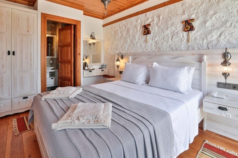 Hotel Pier House