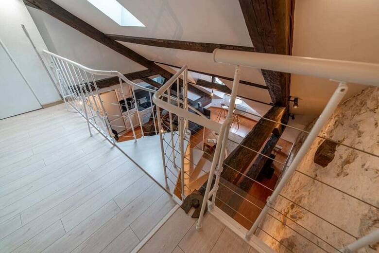 L'authentic Private Triplex Apartment