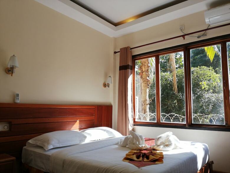 Kyaw Myanmar Hotel