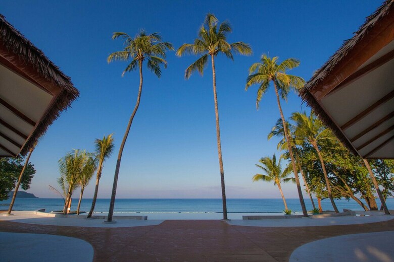Hotel Pristine Mermaid Resort