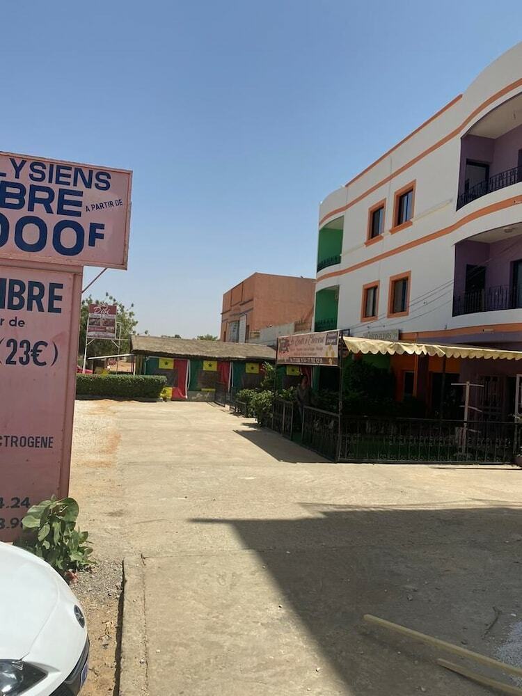 Hotel Les Salysiens