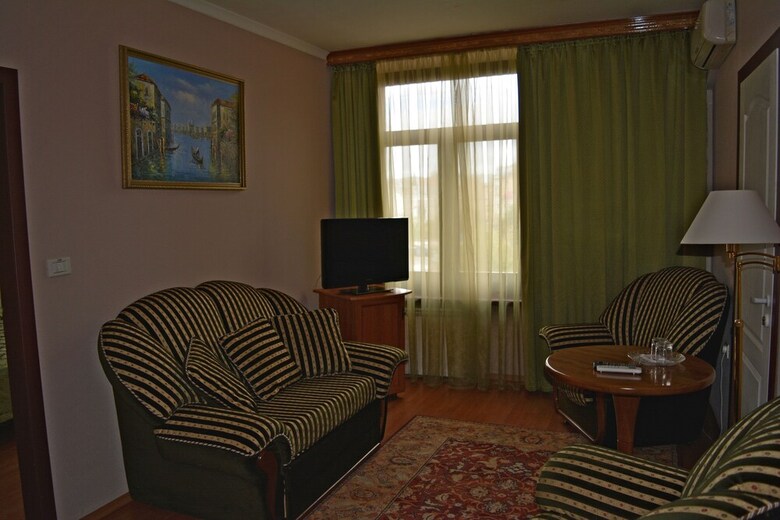 Domus Hotel -1