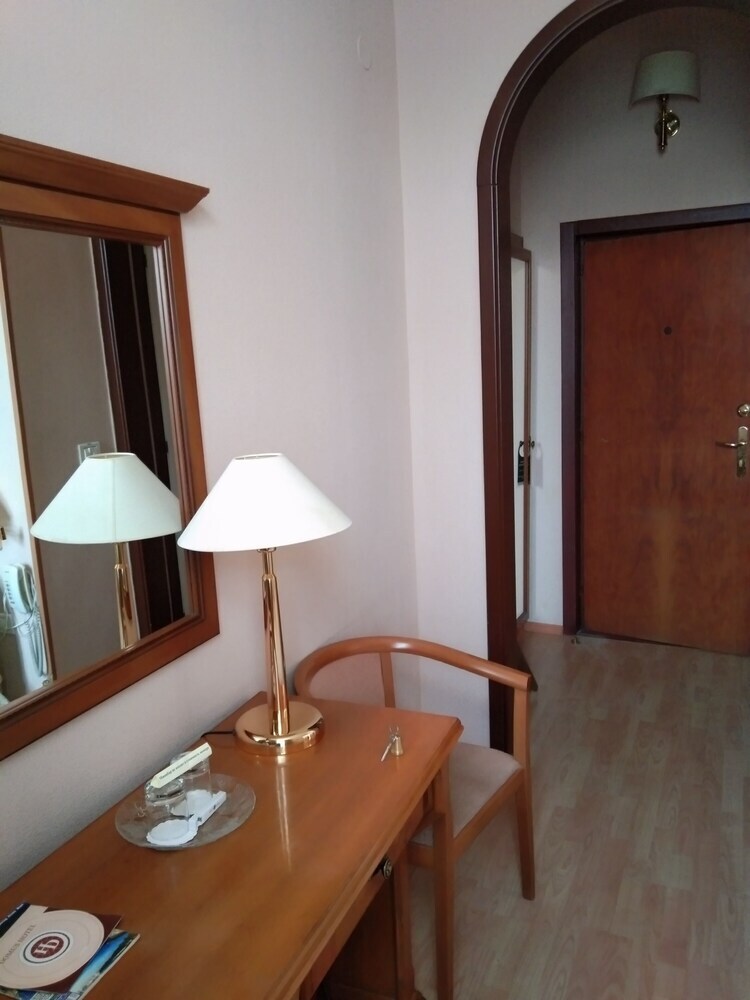 Domus Hotel -1