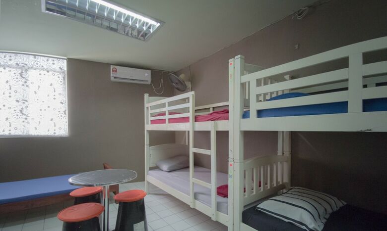 Hostal Le Nomade Hostel