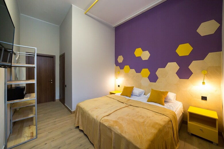 Hostal Hotel Bee Station - Hostel