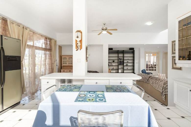Villa Artemis Near Athens Airport