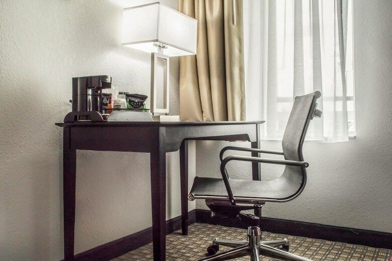 Motel Hotel East Syracuse