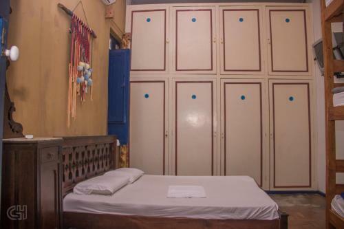Donanna Hostel & Tours