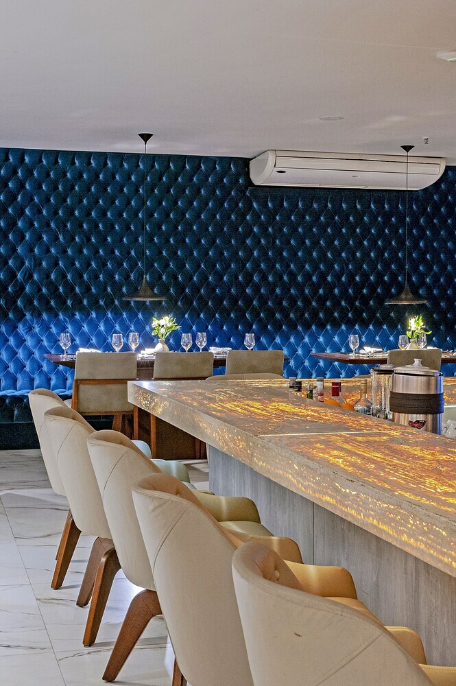Brut By Slaviero Hot�is