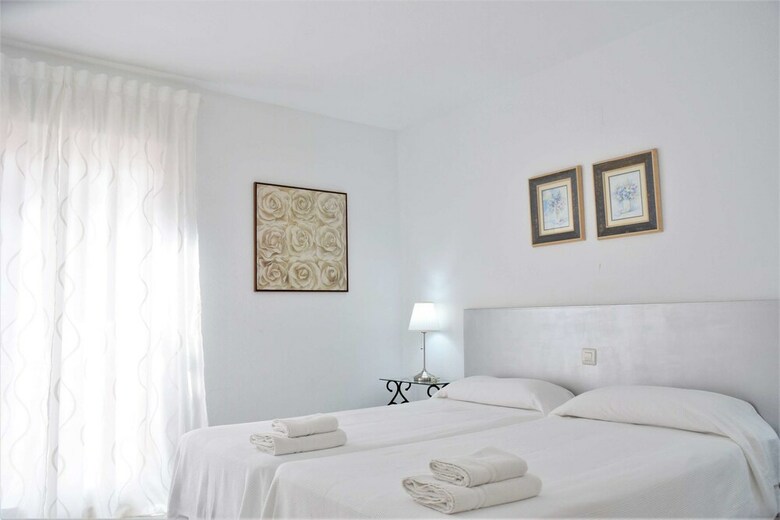 Apartamentos Y Casas Serinamar Marbella