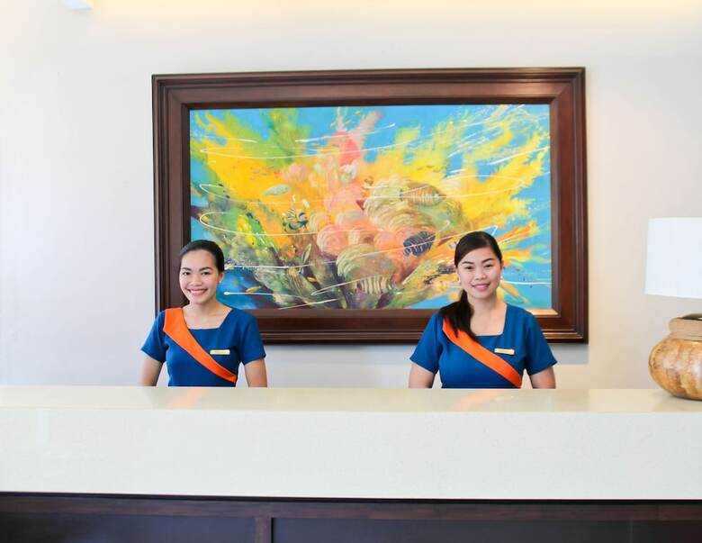 Hotel Azia Suites And Residences