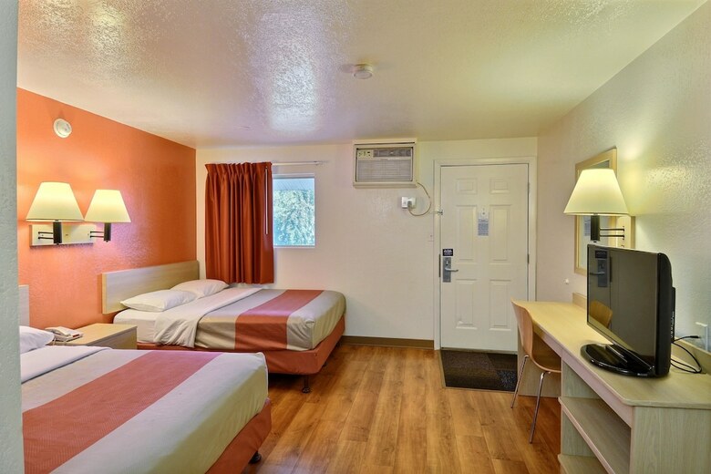 Motel 6 Brattleboro