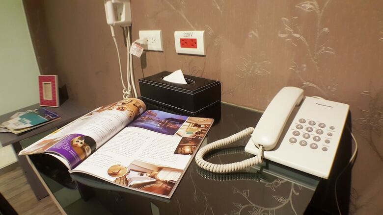 Walker Hotel Sanchong Zhengyi Branch
